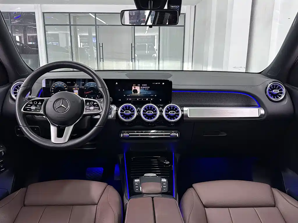 Mercedes-Benz GLB 2021