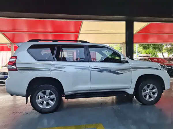 Toyota Prado 2015