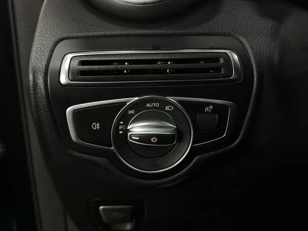 Mercedes-Benz GLC 2022 — фото 21