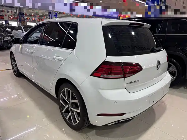 Volkswagen Golf 2020