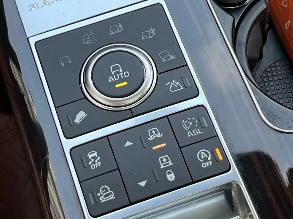 Land Rover Range Rover 2016 — фото 19