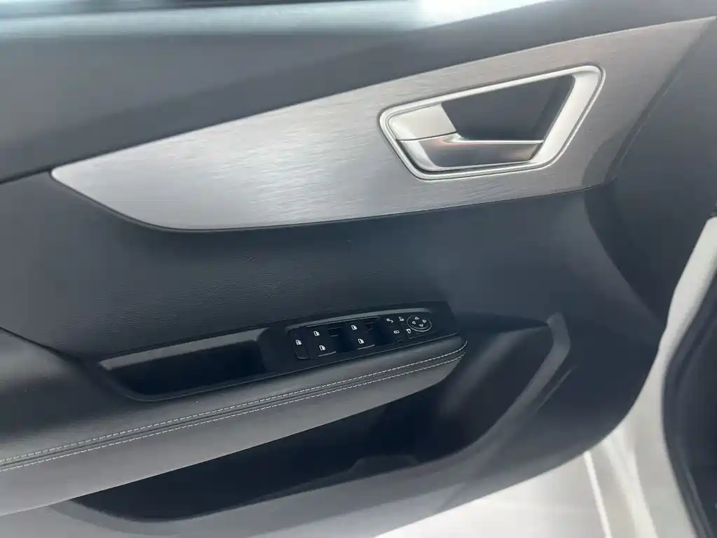 BYD Qin NEV 2020 — фото 13