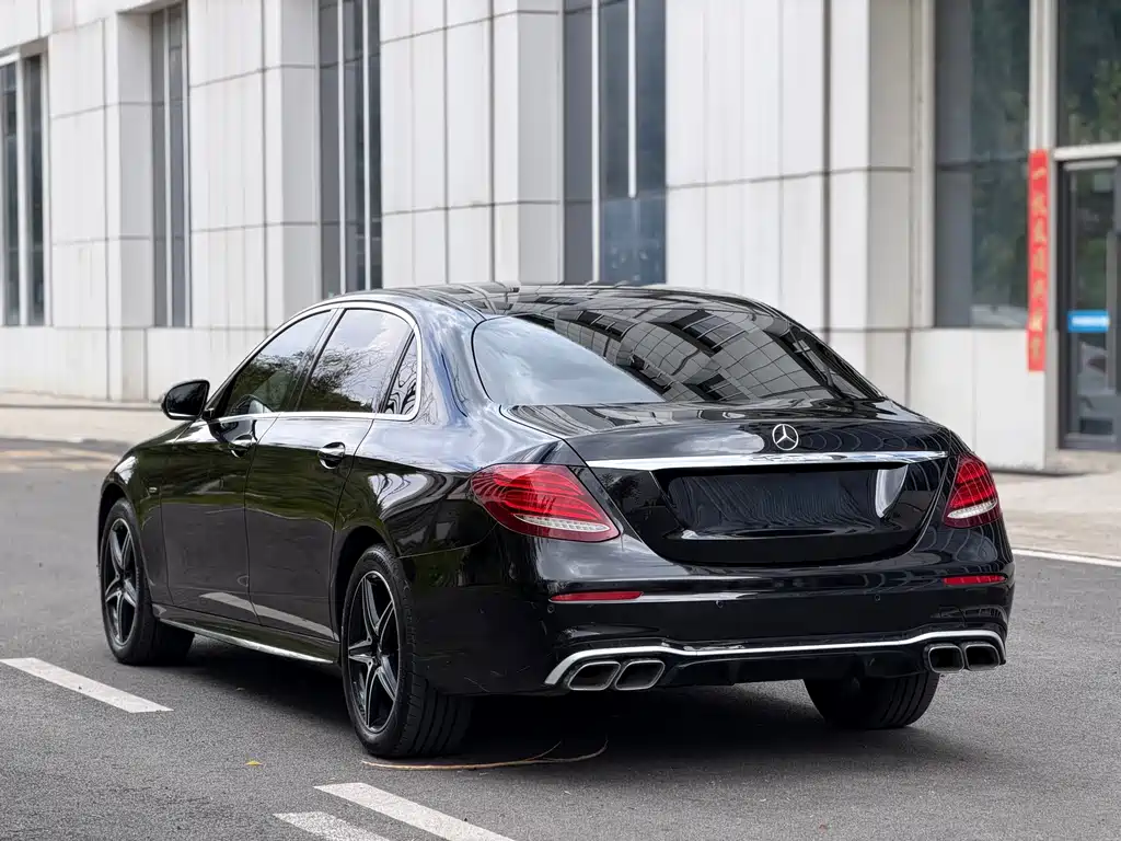 Mercedes-Benz E-Class 2020 — фото 8