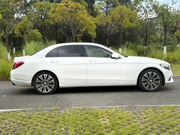 Mercedes-Benz C-Class 2015