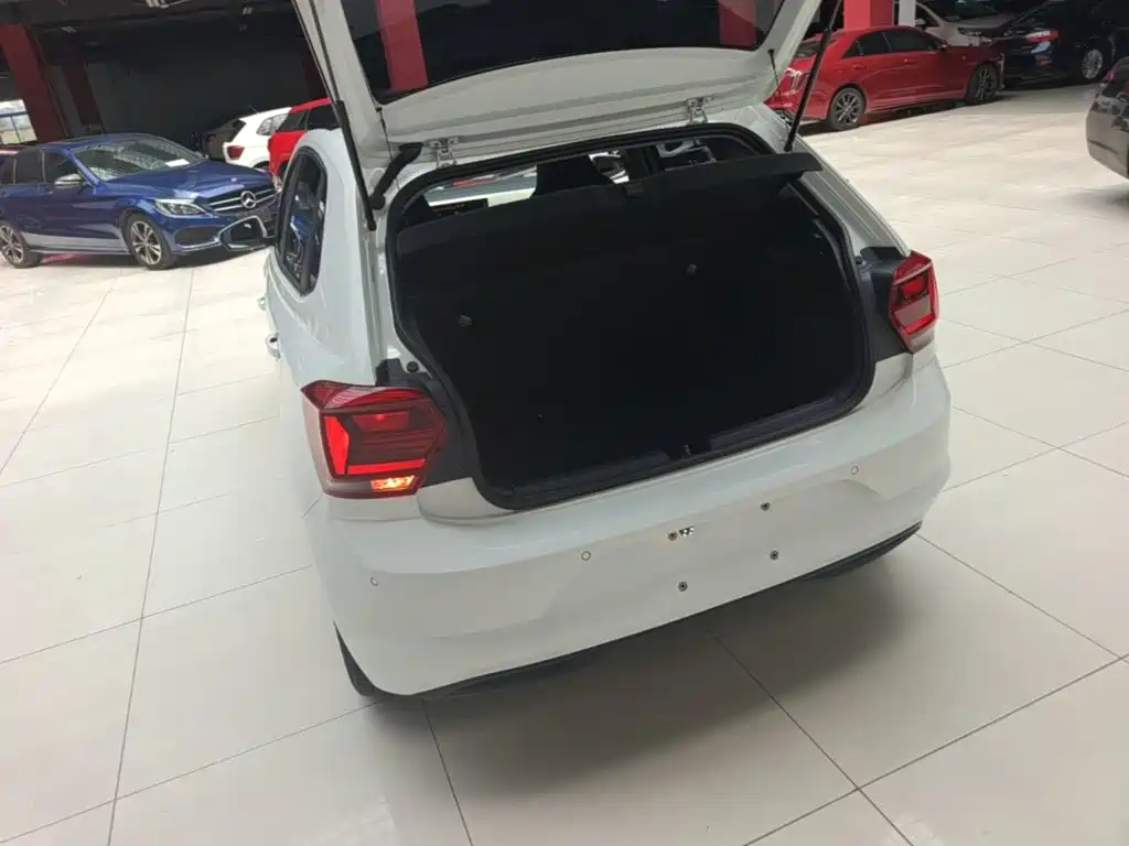 Volkswagen Polo 2021
