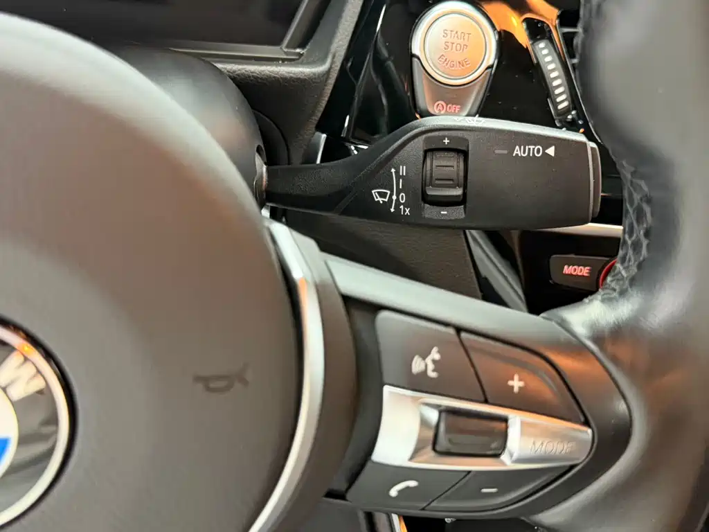 BMW 1 Series 2023 — фото 10