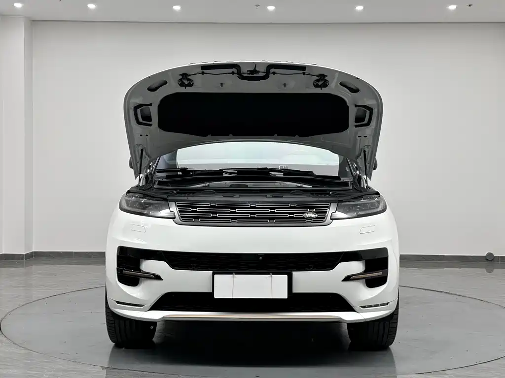 Land Rover Range Rover Sport 2024 — фото 27