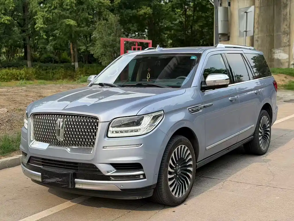 Lincoln Navigator 2020 — фото 1