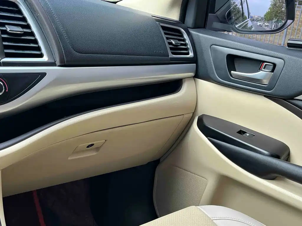 Toyota Highlander 2019 — фото 12