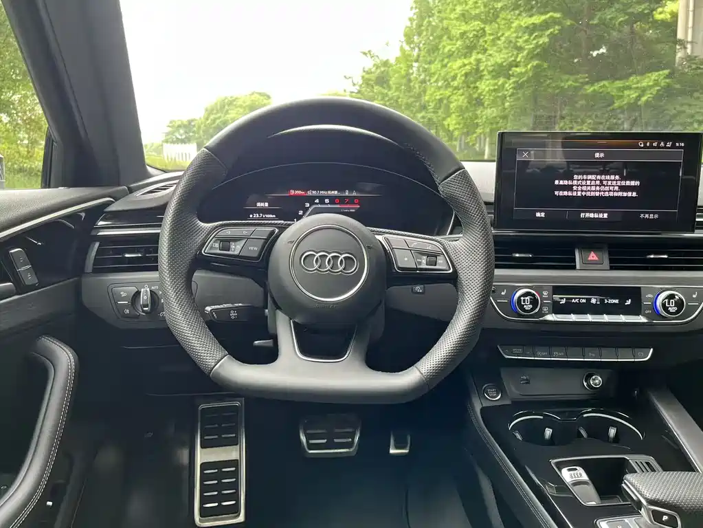 Audi A4L 2025 — фото 10