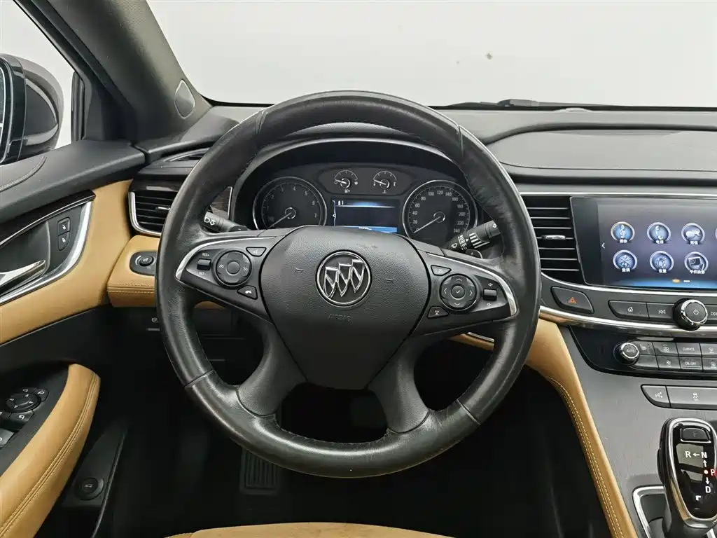 Buick LaCrosse 2019 — фото 11