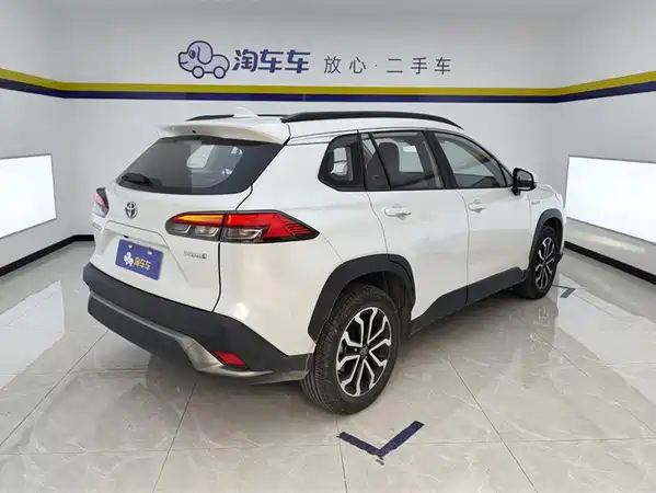 Toyota Frontlander 2023