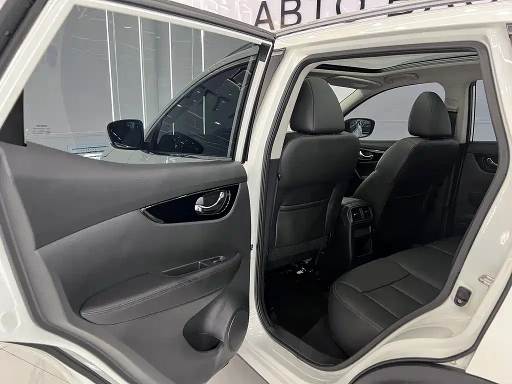 Nissan Qashqai 2023 — фото 12