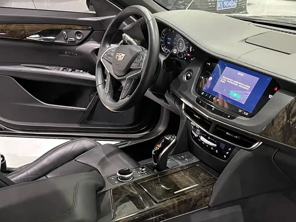 Cadillac CT6 2021 — фото 9