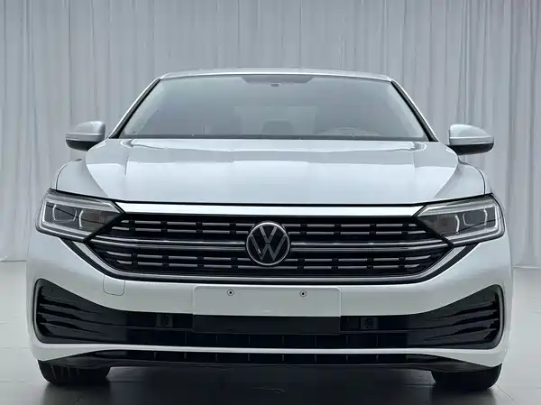 Volkswagen Sagitar 2023
