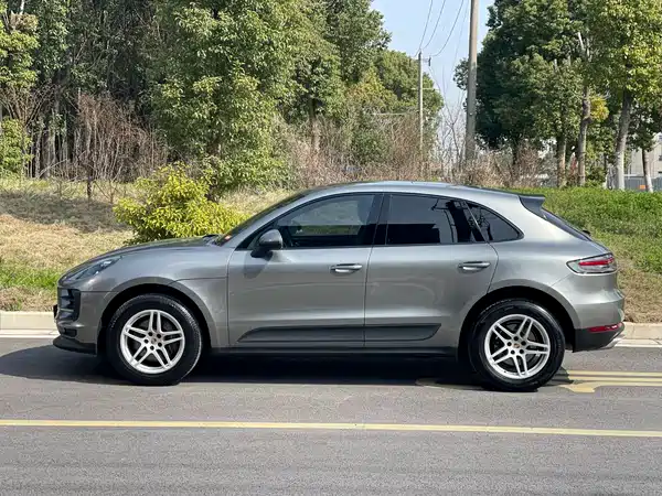 Porsche Macan 2020