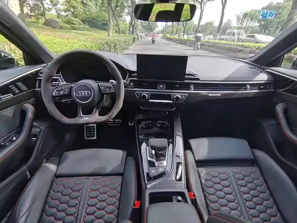 Audi RS 4 2023