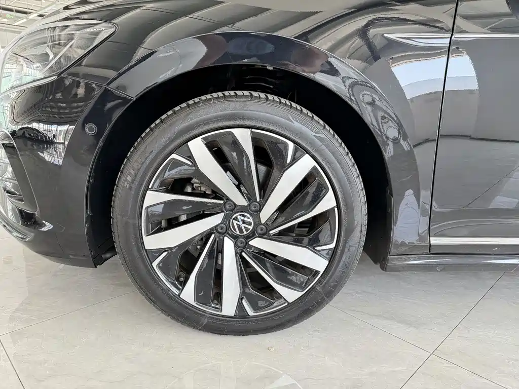 Volkswagen Passat 2024