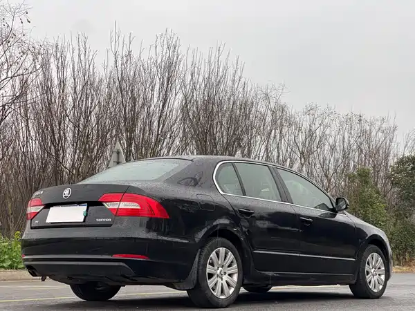 Skoda Superb 2013