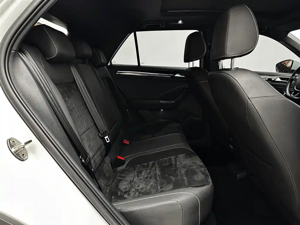 Volkswagen T-Roc 2021 — фото 15