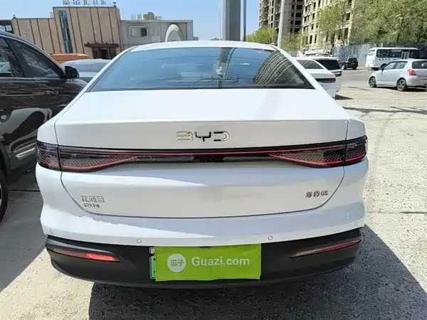BYD Seal 05 DM-i 2025