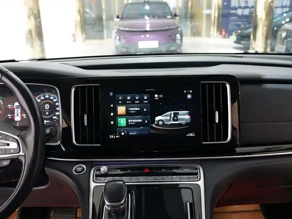 GAC Motor Trumpchi M8 2021 — фото 10