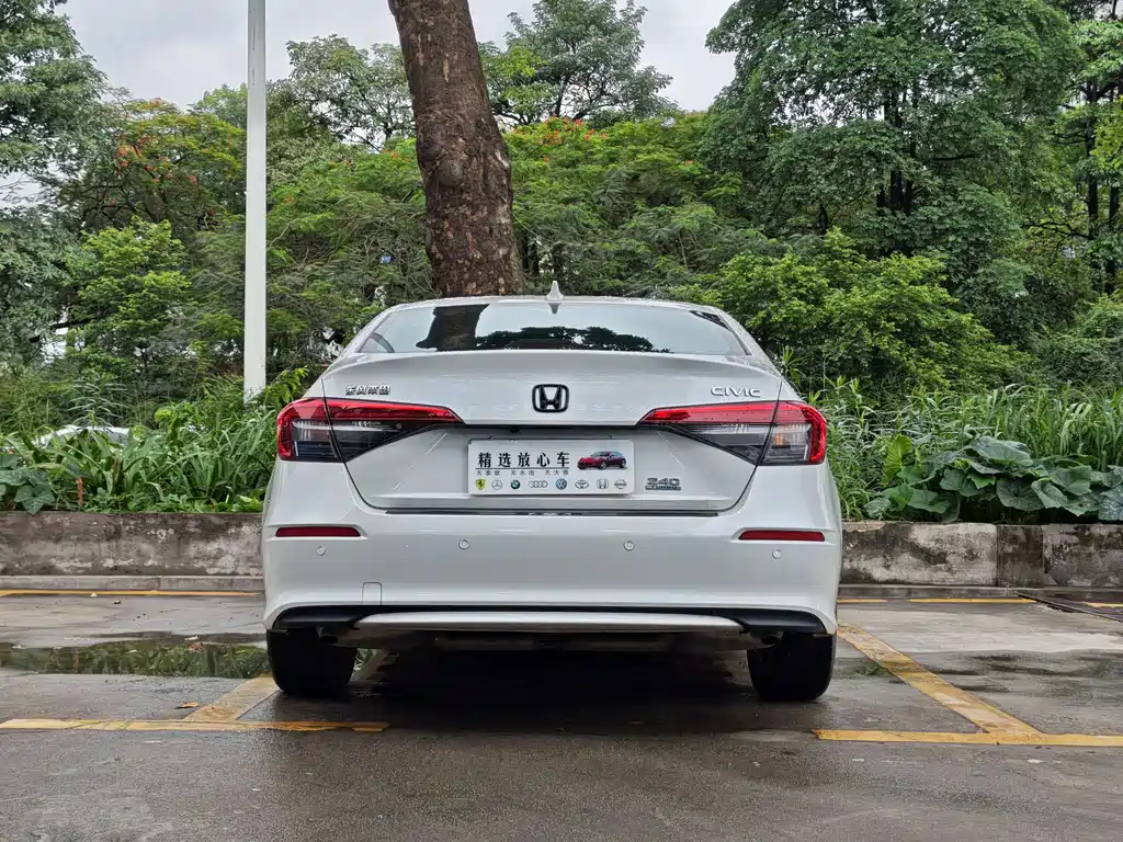 Honda Civic 2023 — фото 15