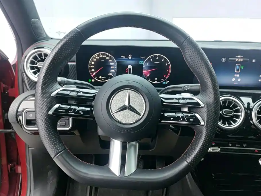Mercedes-Benz A-Class 2023 — фото 15