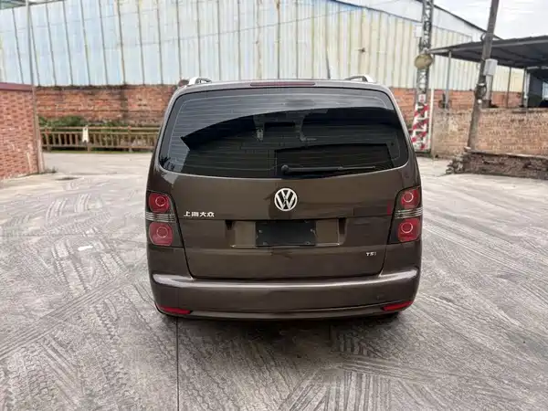 Volkswagen Touran 2011