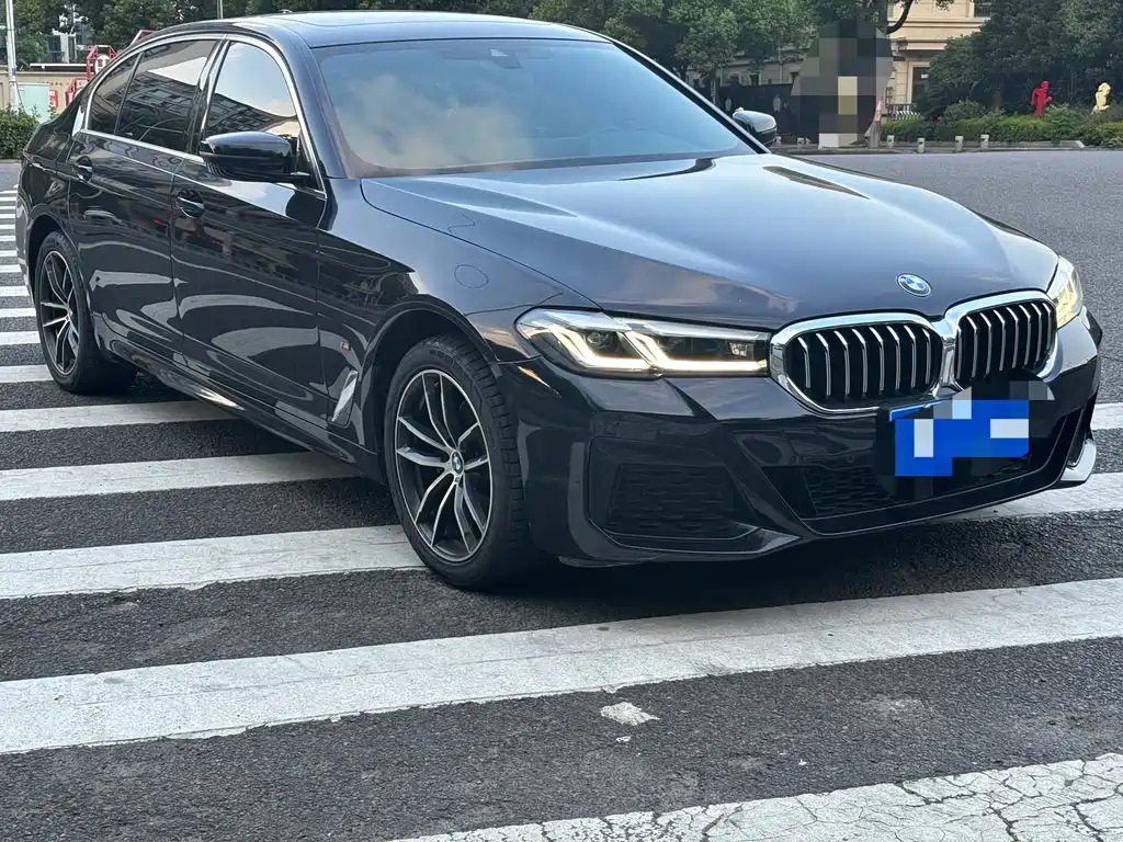 BMW 5 Series 2023