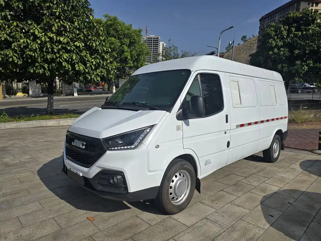 JMC Tesla 2023