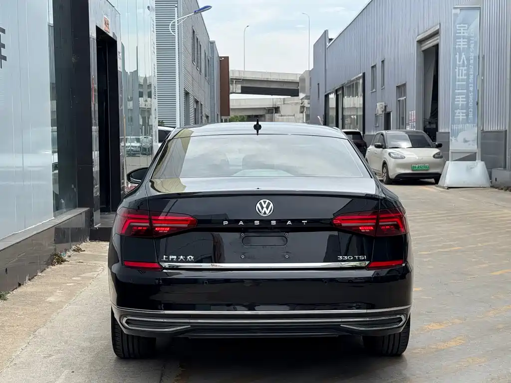 Volkswagen Passat 2019 — фото 9