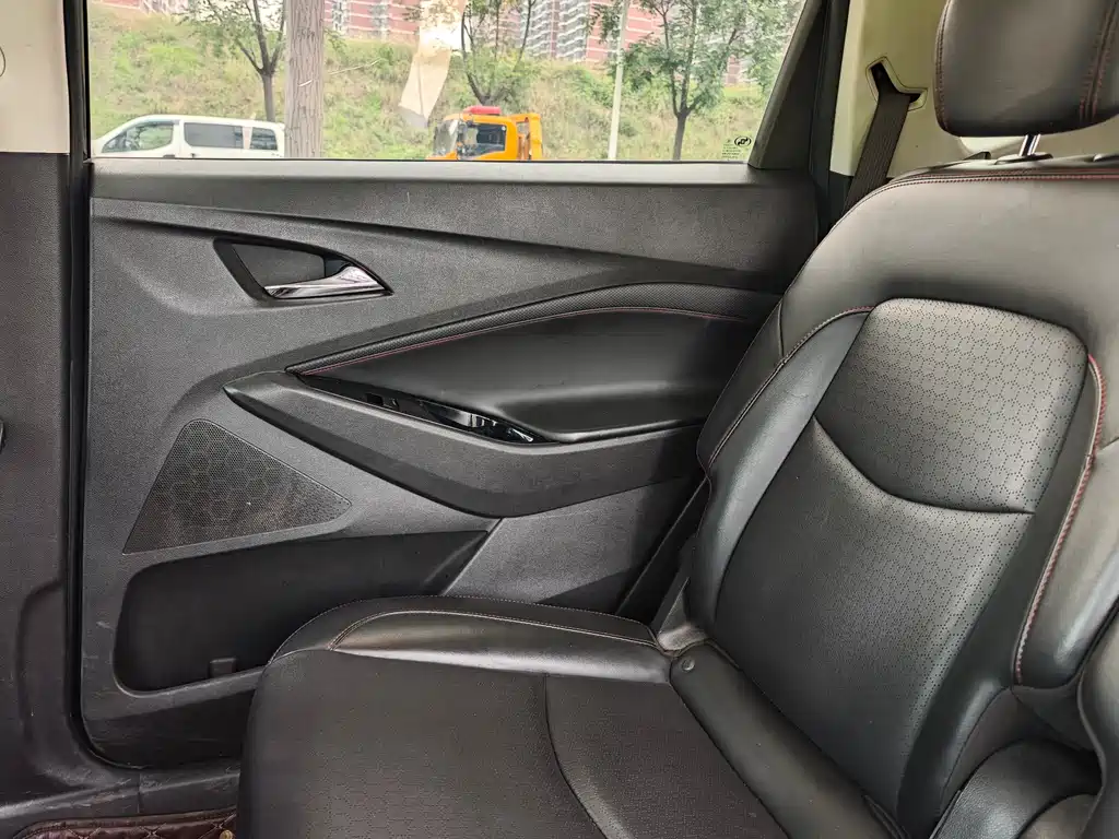 Chevrolet Volando 2019 — фото 10