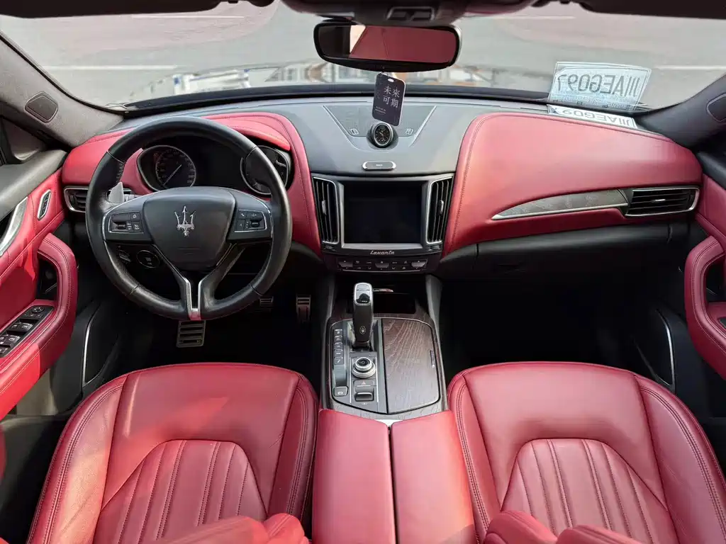 Maserati Levante 2020 — фото 10