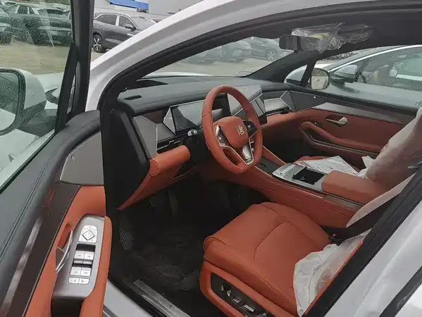 BYD Tang L 2026