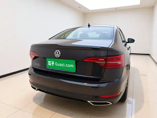 Volkswagen Sagitar 2021