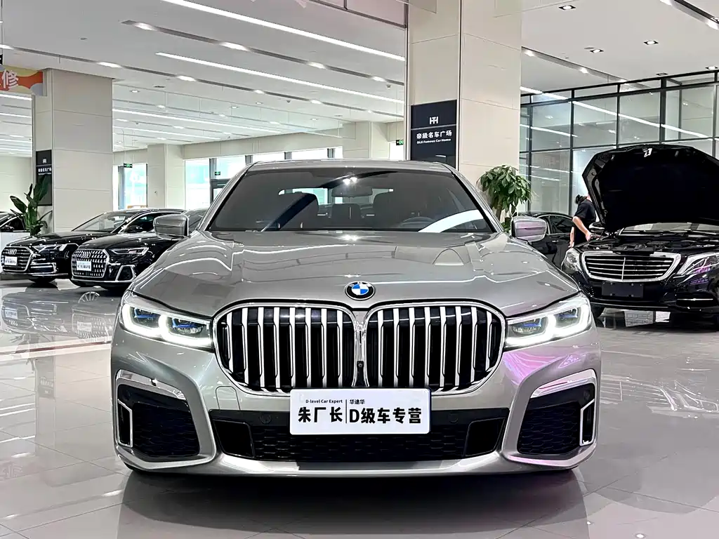 BMW 7 Series 2021 — фото 2