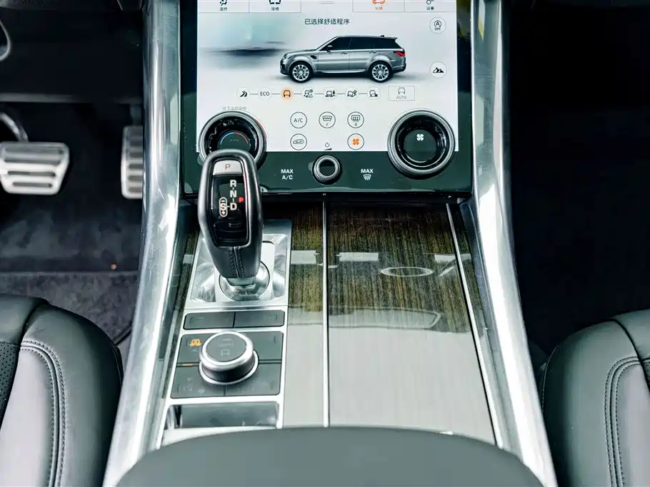 Land Rover Range Rover Sport New Energy 2018 — фото 11