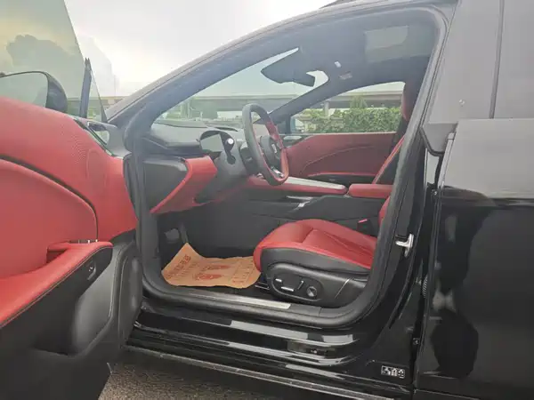Zeekr 007GT 2025