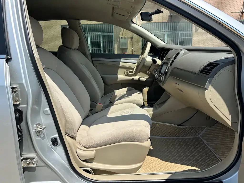 Nissan Sylphy 2013 — фото 13