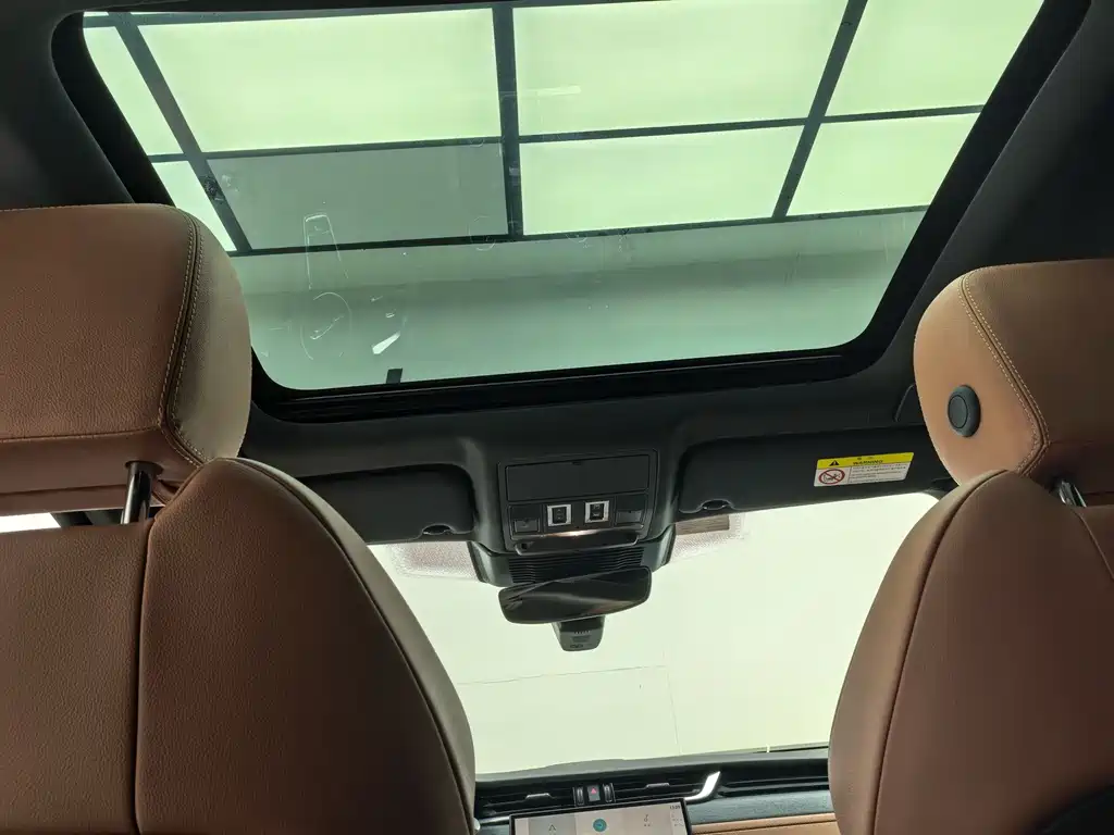 Jaguar XFL 2023 — фото 14