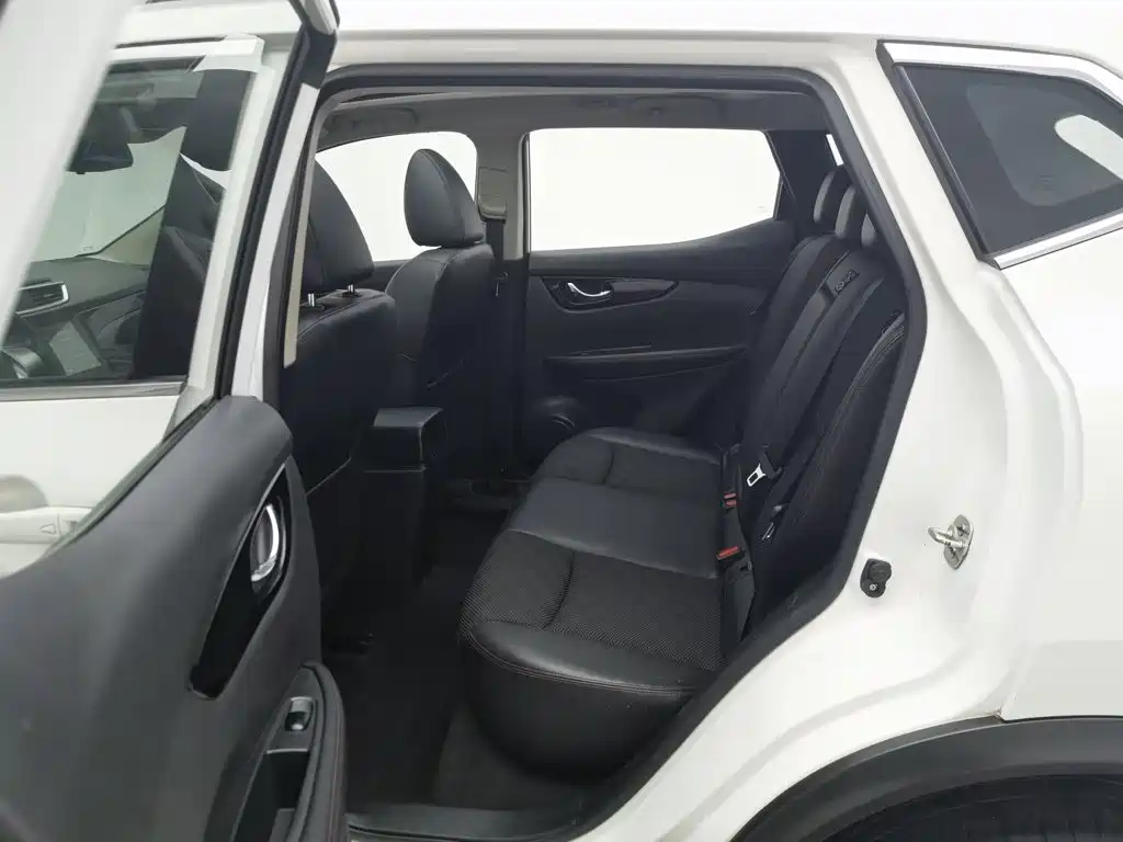 Nissan Qashqai 2016 — фото 15