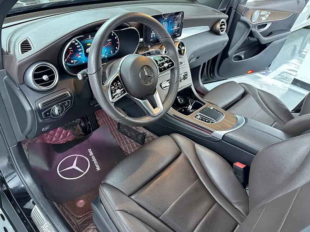 Mercedes-Benz GLC 2021