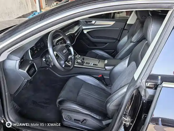 Audi A7L 2024