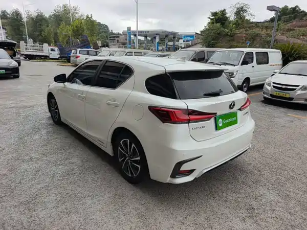 Lexus CT 2018