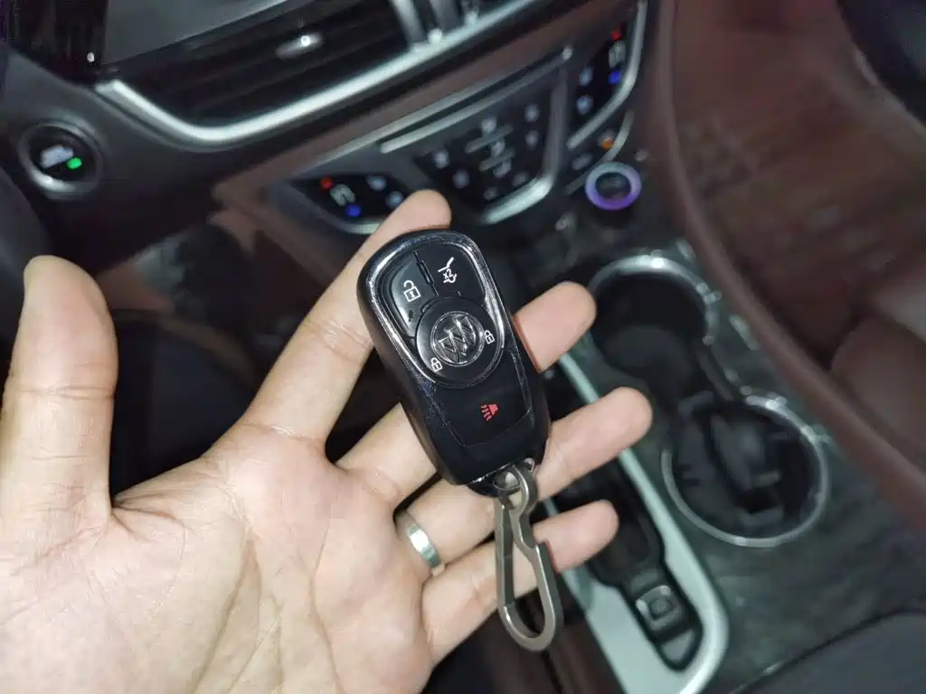 Buick Envision Plus 2015 — фото 12