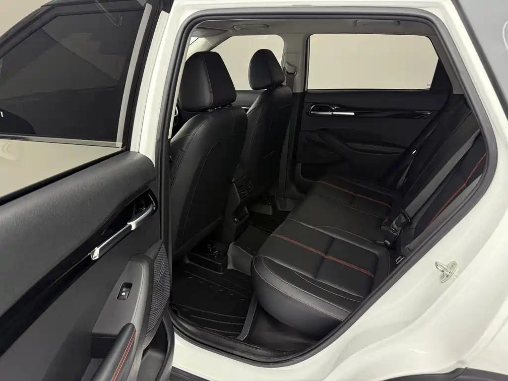 Kia KX3 2022 — фото 14