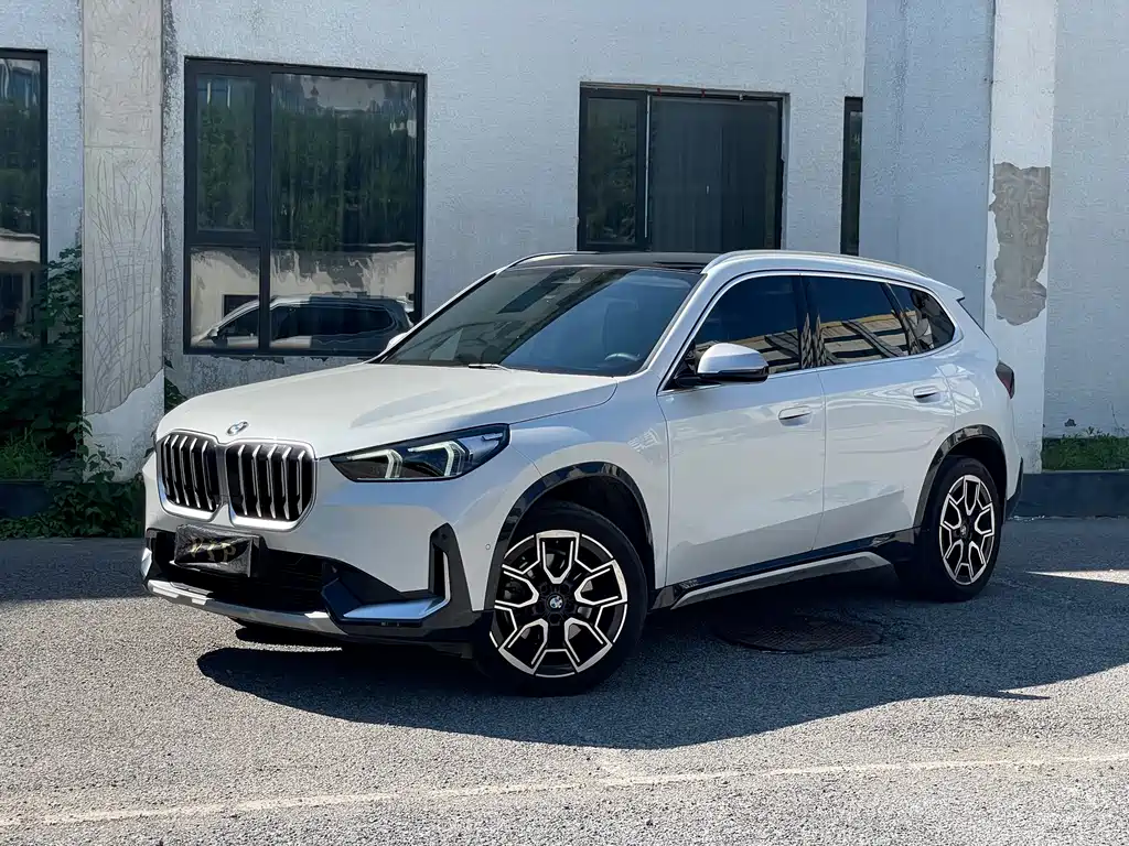 BMW X1 2024 — фото 1