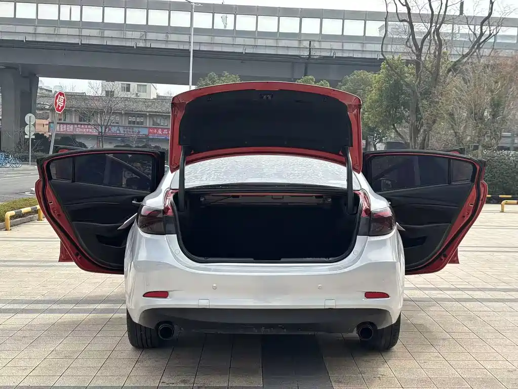 Mazda Atenza 2018 — фото 10