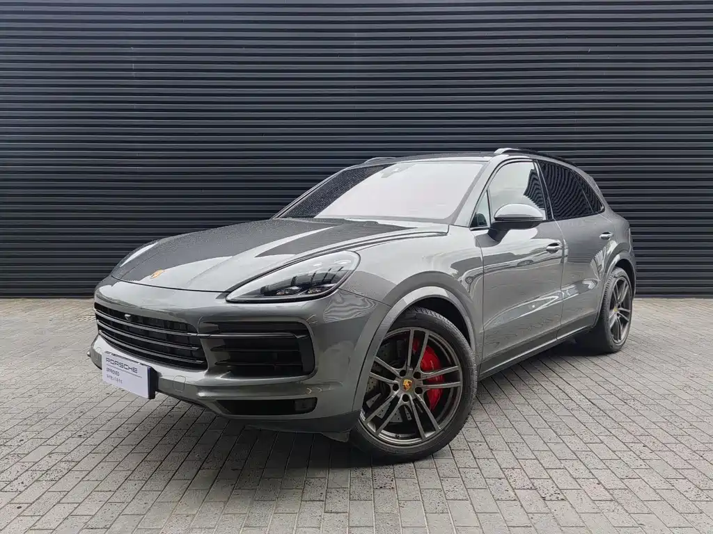 Porsche Cayenne 2022 — фото 1